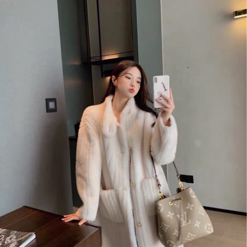 Louis Vuitton路易威登LV大象灰水桶包-8