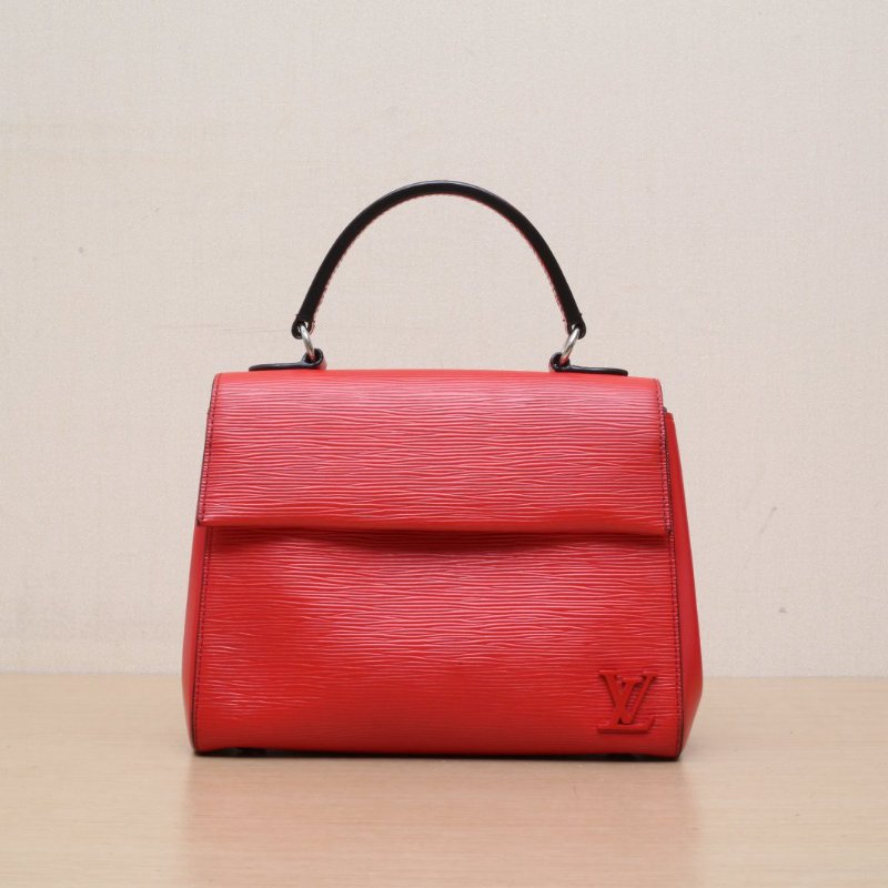 LOUIS VUITTON ClunyBB28紅色EPI水波紋牛皮銀扣2017肩背包-1