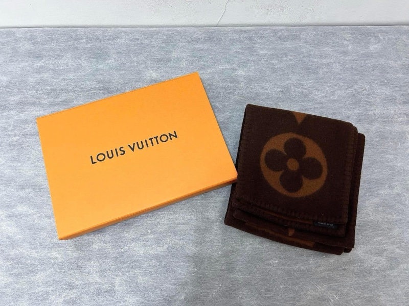 LV cashmere 喀什米爾羊絨 雙色圍巾-1