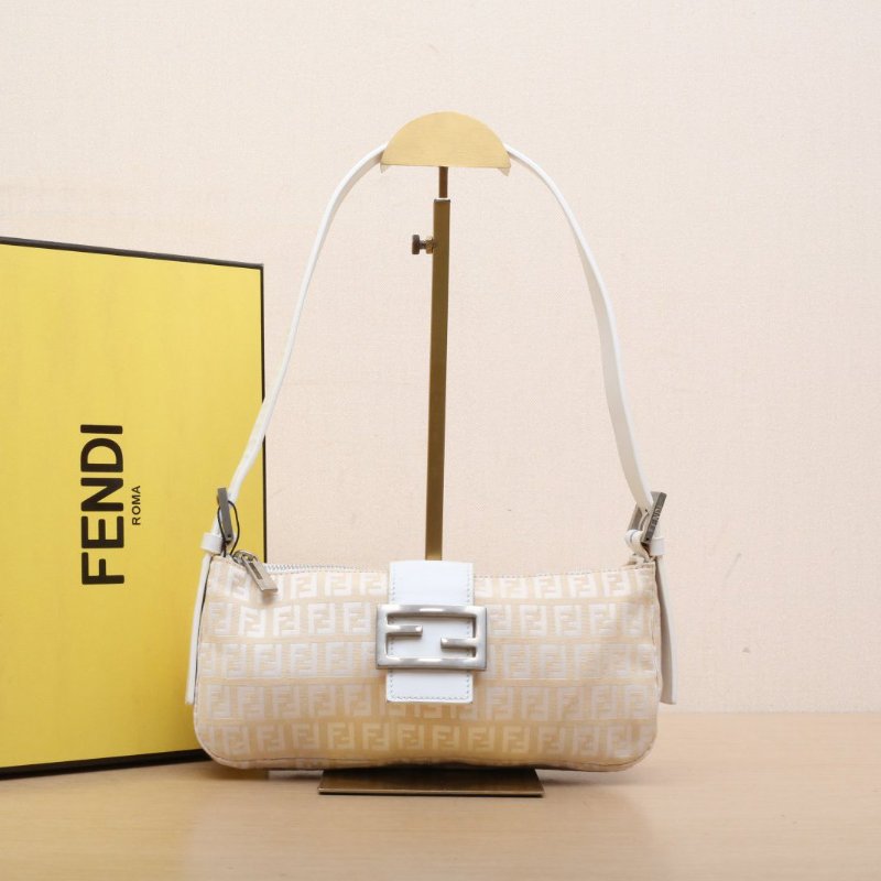 FENDI 白色帆布中古法棍腋下包肩背包-0