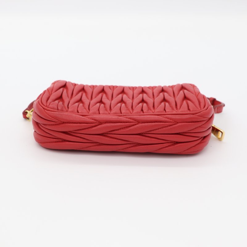 Miu Miu 謬謬 Matelassé 紅色 羊皮 相機包-2