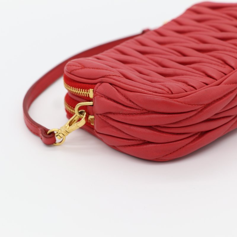 Miu Miu 謬謬 Matelassé 紅色 羊皮 相機包-5