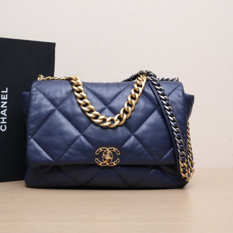 CHANEL 19BAG口蓋包Maxi36藍色羊皮30開金銀扣肩背包-0