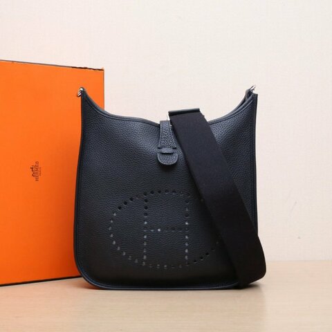 HERMES Evelyne小號2989黑色TC皮B刻銀扣肩背包