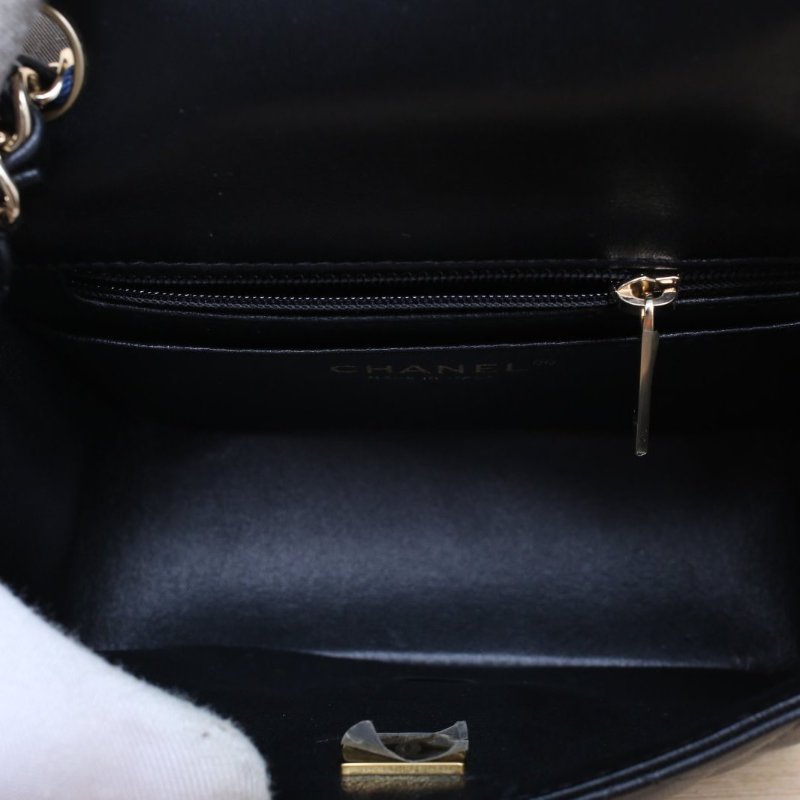 CHANEL CF口蓋包方胖子17黑色羊皮晶片開淺金扣肩背包-3