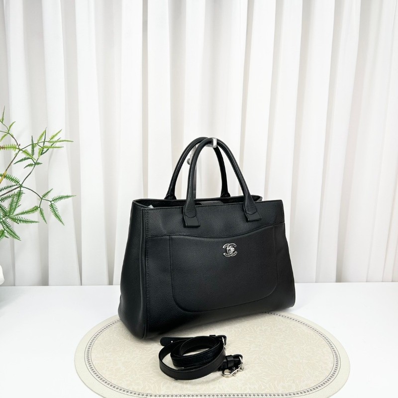 Chanel 黑皮搭配銀扣荔枝紋牛皮 cerf 手提包肩背包-3