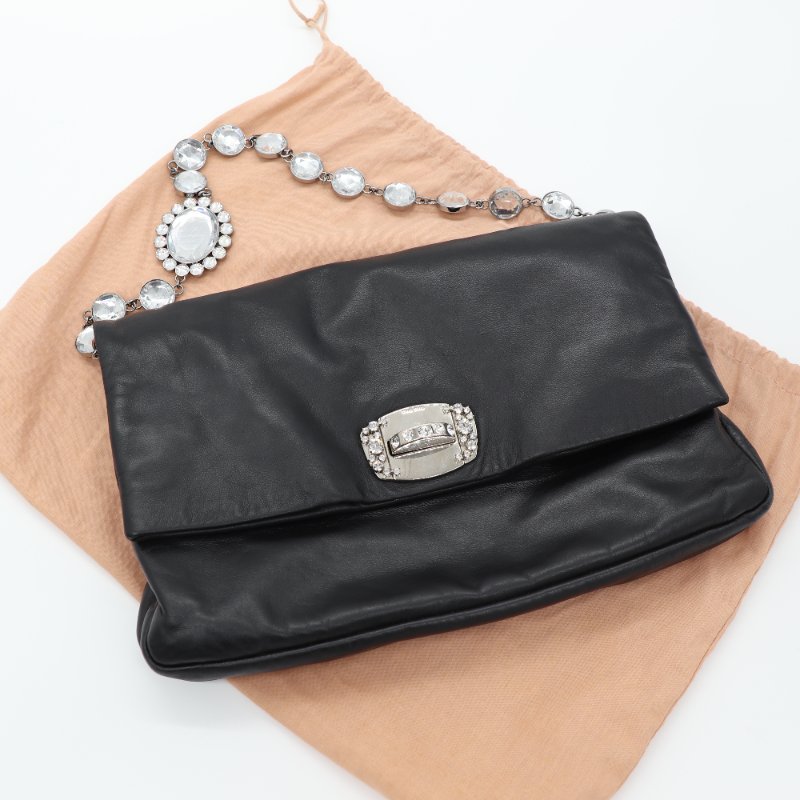 MiuMiu 繆繆 Crystal Embellished Flap 黑色羊皮皺褶 寶石鏈條 鏈條包 手拿包-4