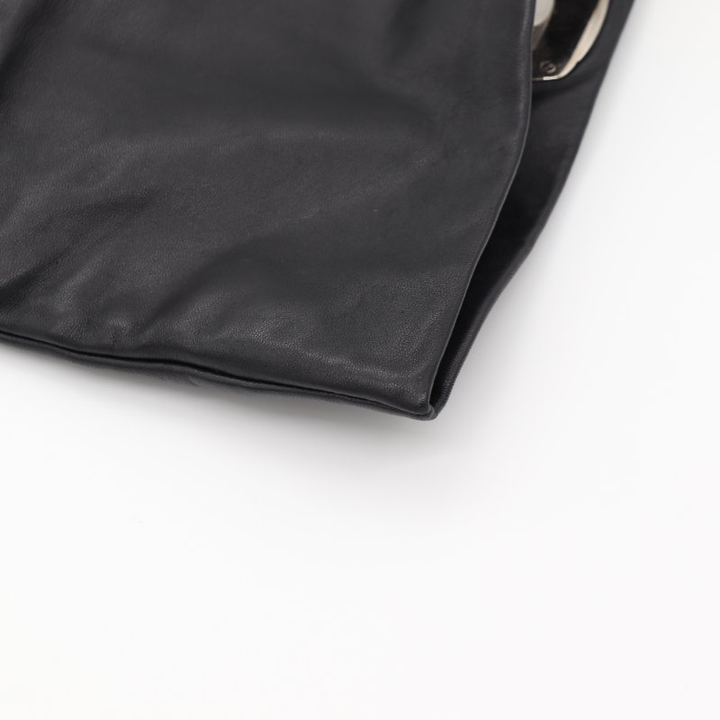 MiuMiu 繆繆 Crystal Embellished Flap 黑色羊皮皺褶 寶石鏈條 鏈條包 手拿包-11