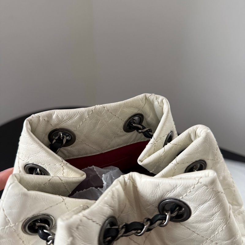 ✨Chanel 黑白熊貓 小號 流浪背包 🐼 99新無保卡 自用划算-11