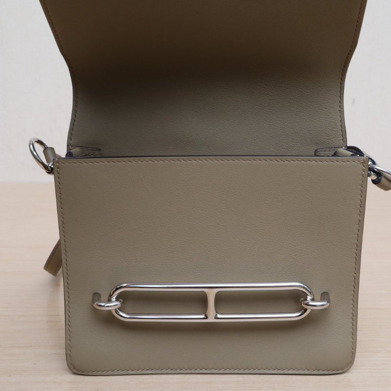 HERMES Roulis豬鼻子198Q馬爾法米色Swift皮B刻銀扣肩背包-2