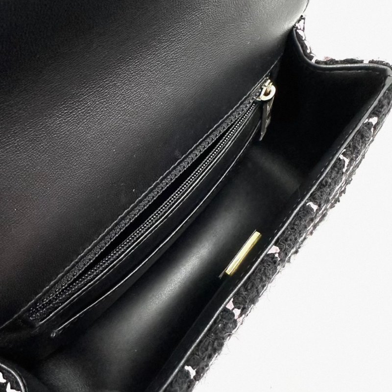 CHANEL山茶花大mini肩背斜背包 19*12*7 全新閒置配件盒子塵袋-4