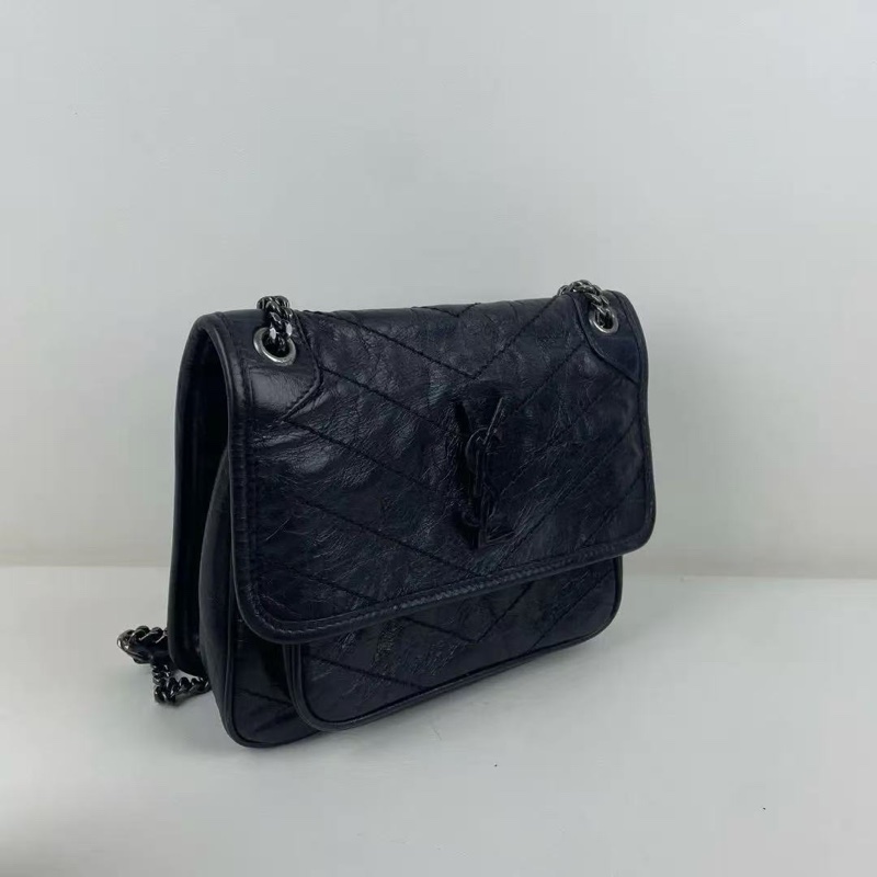 YSL新款D扣黑銀niki小號鏈條包 22*18*6.5 95新 配件塵袋-1