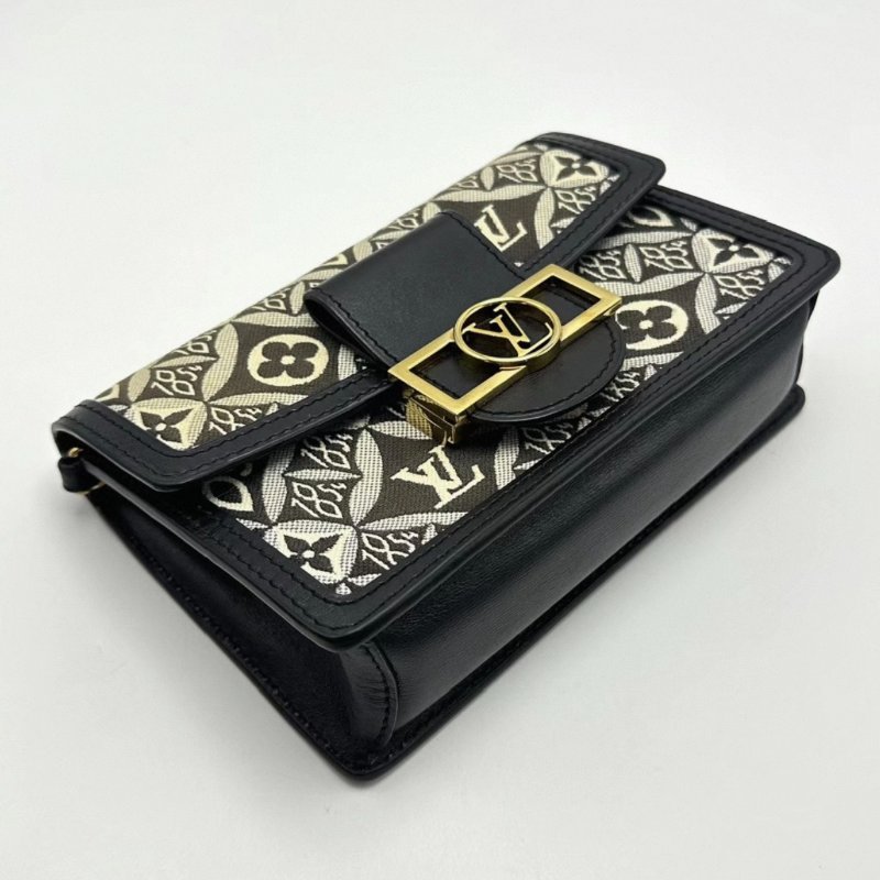 LV1854系列限定達芙妮woc鏈條包18.5*12*5 98新配件塵袋-1