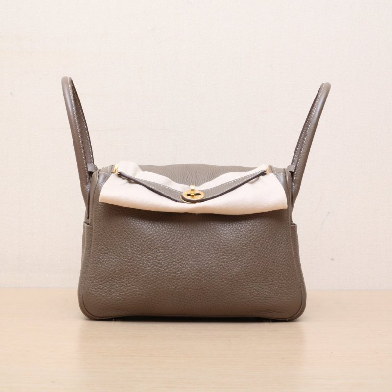 HERMES Lindy2618大象灰TC皮D刻金扣肩背包-1