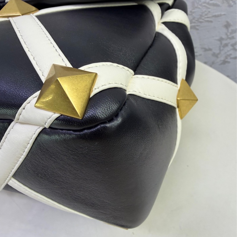 Valentino garavani bag-3