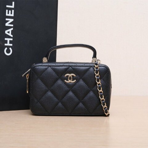 CHANEL 22P手提相機包帶鏡子13.5黑色荔枝牛皮31開金扣皮手柄肩背包