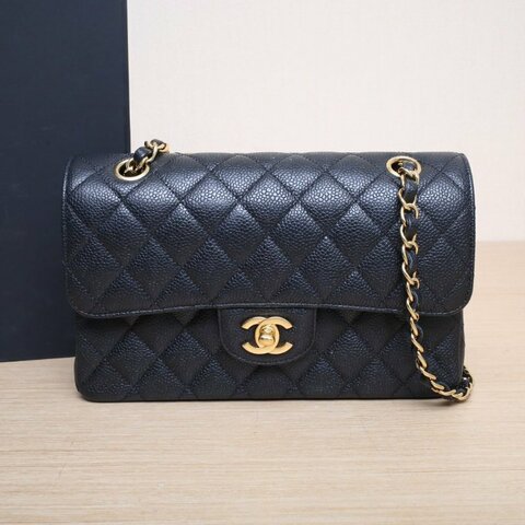 CHANEL CF口蓋包小號23黑色荔枝牛皮30開金扣菱格紋肩背包