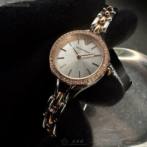 ARMANI手錶,編號AR00084,28mm玫瑰金圓形精鋼錶殼,銀白色簡約, 中二針顯示錶面,金銀相間精鋼錶帶款