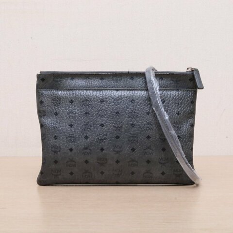 MCM 深灰色牛皮手拿包woc肩背包