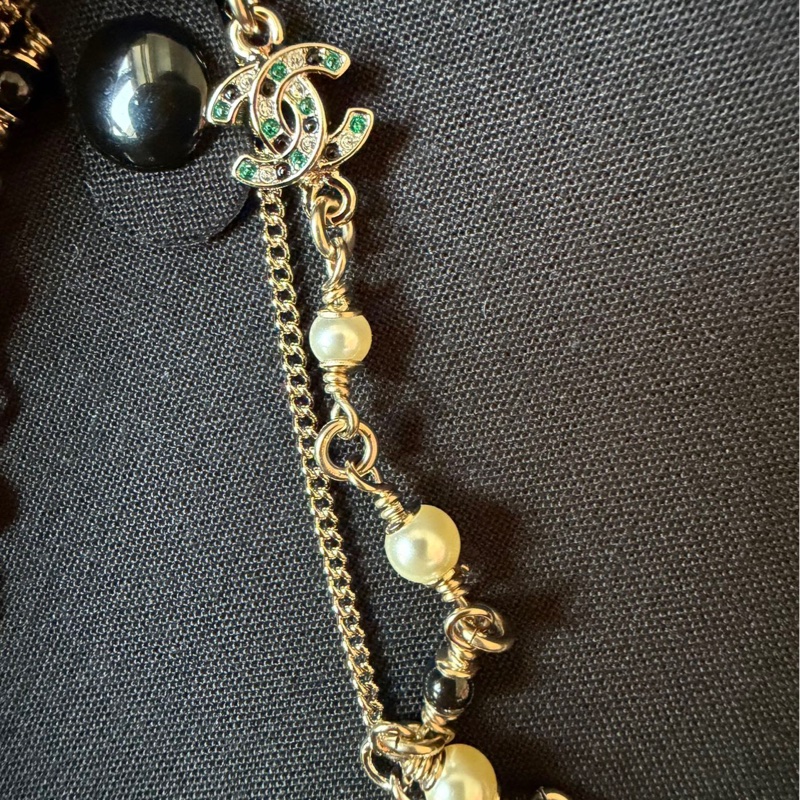 Chanel香奈兒25聖誕限定VIC禮盒小鹿項鍊-1