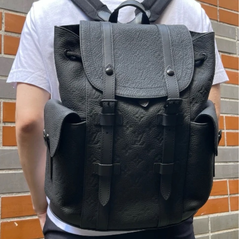 Lv小牛皮革壓紋後背包(原價14萬多現在65折出清價❗️)-7