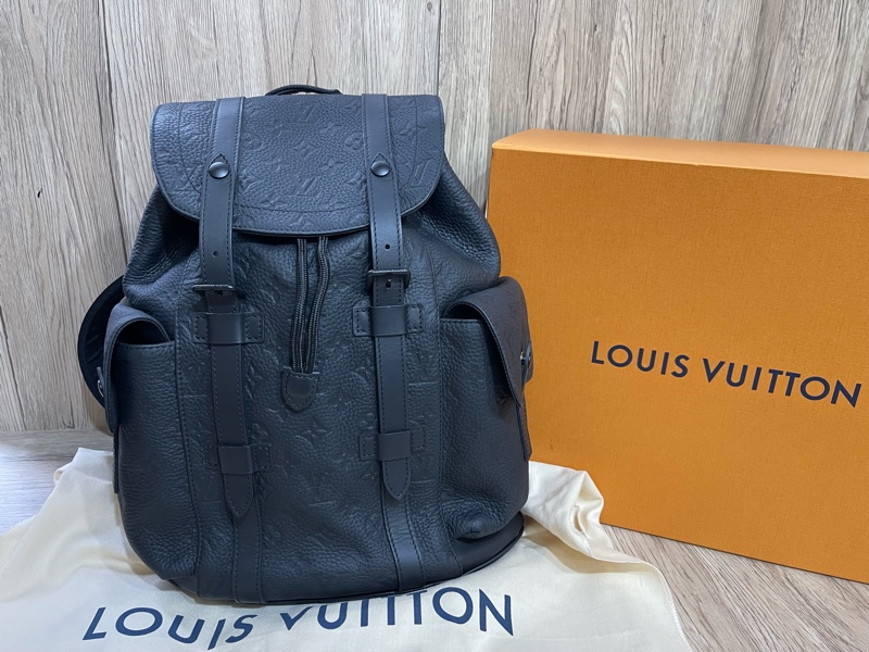 Lv小牛皮革壓紋後背包(原價14萬多現在65折出清價❗️)-8