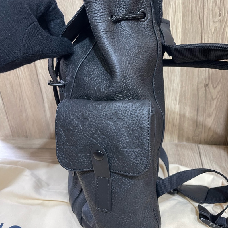 Lv小牛皮革壓紋後背包(原價14萬多現在65折出清價❗️)-16