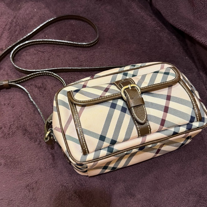 BURBERRY Nova 格紋相機包-0