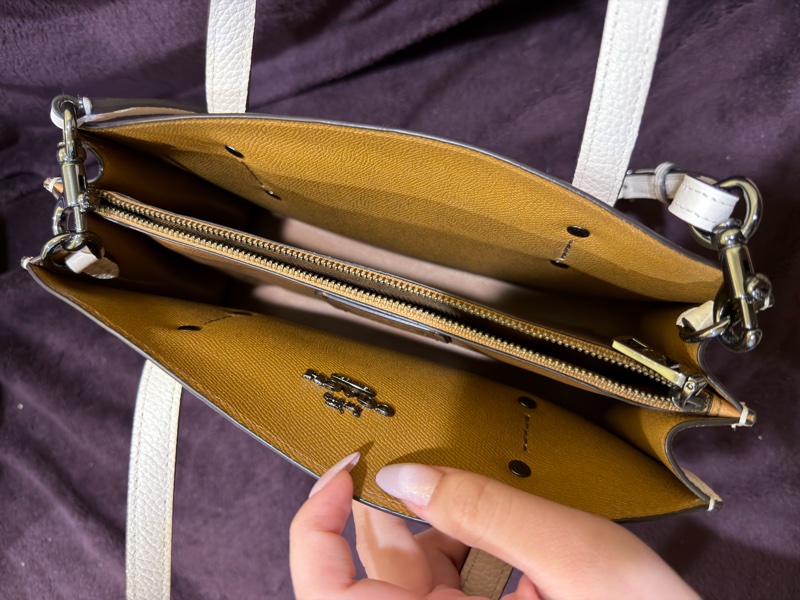 COACH 大容量素面托特包-8