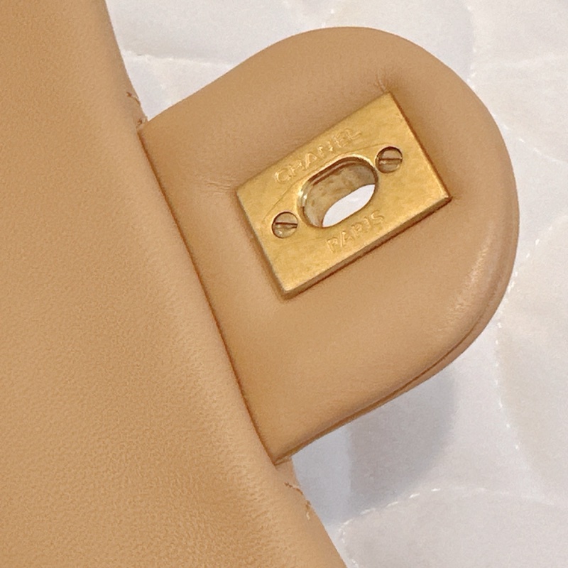 近全新｜勿議價🇫🇷Chanel方胖金球奶茶色 晶片 小羊皮 17公分-8