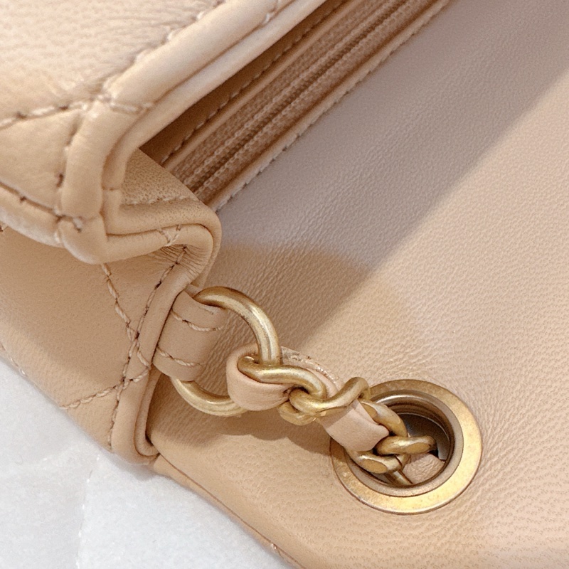 近全新｜勿議價🇫🇷Chanel方胖金球奶茶色 晶片 小羊皮 17公分-10