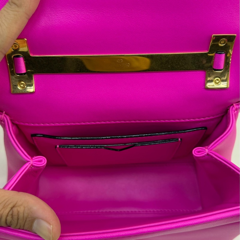 Valentino Garavani Leather bag-10