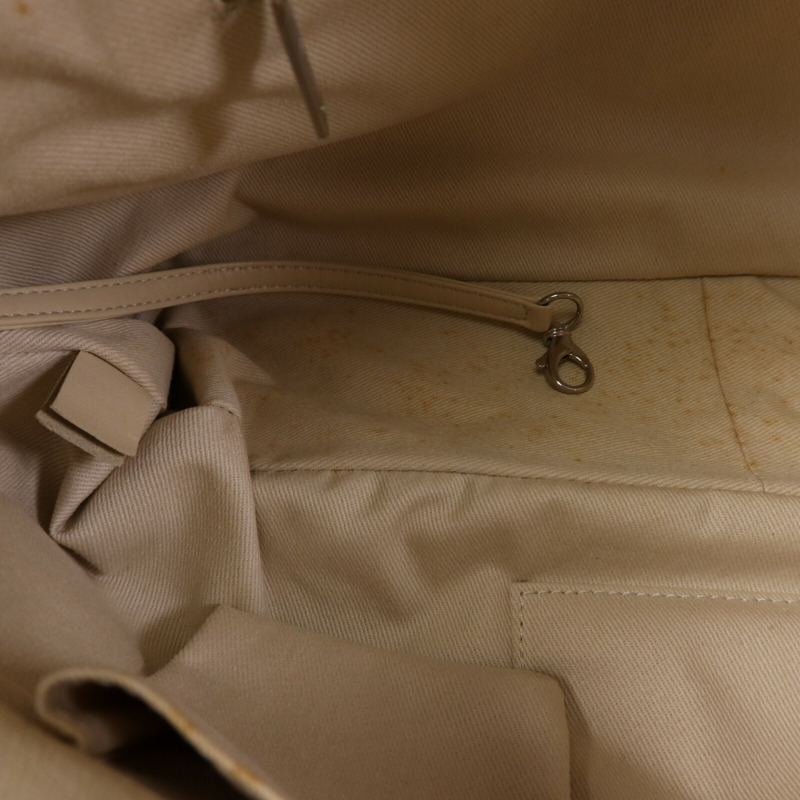 CHANEL 牛皮皮革CC Matelasse Shoulder Bag銀扣肩背袋-13