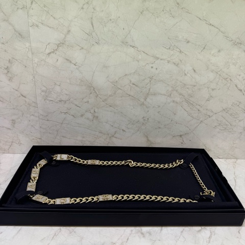 CHANEL字母方鑽淡金項鍊