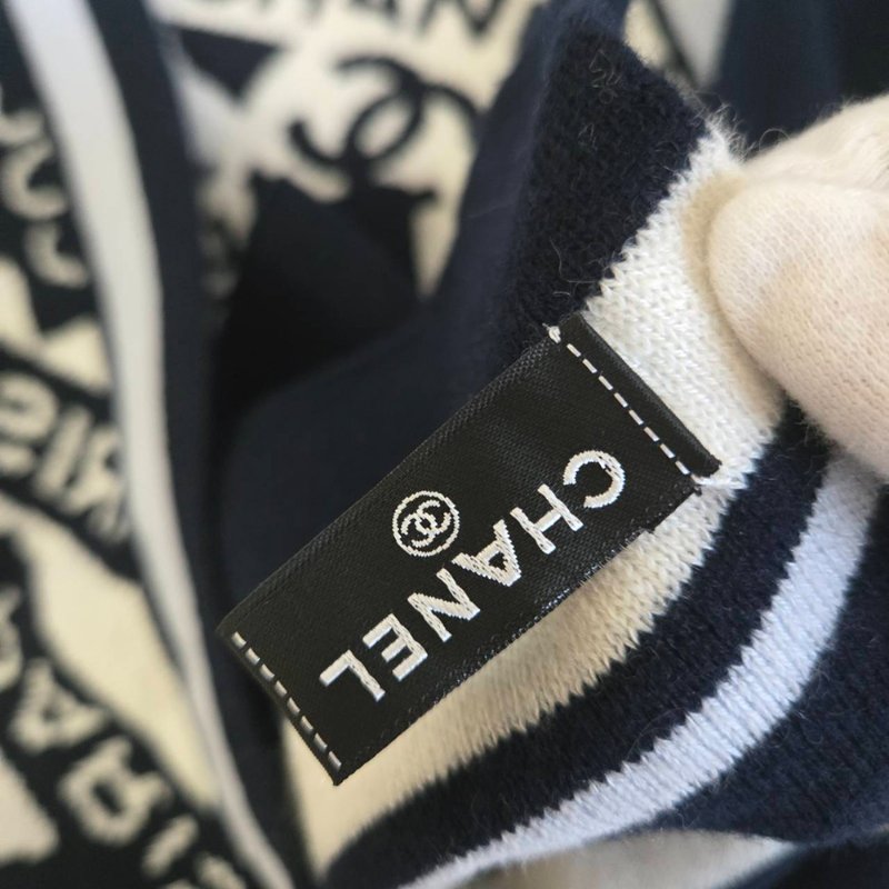CHANEL香奈兒 經典雙C文字LOGO 羊絨圍巾-27