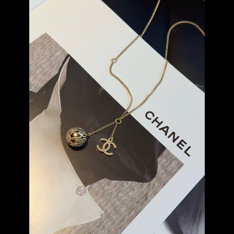 Chanel 06p 淡金鏤空圓球 雙c logo 毛衣鏈-1