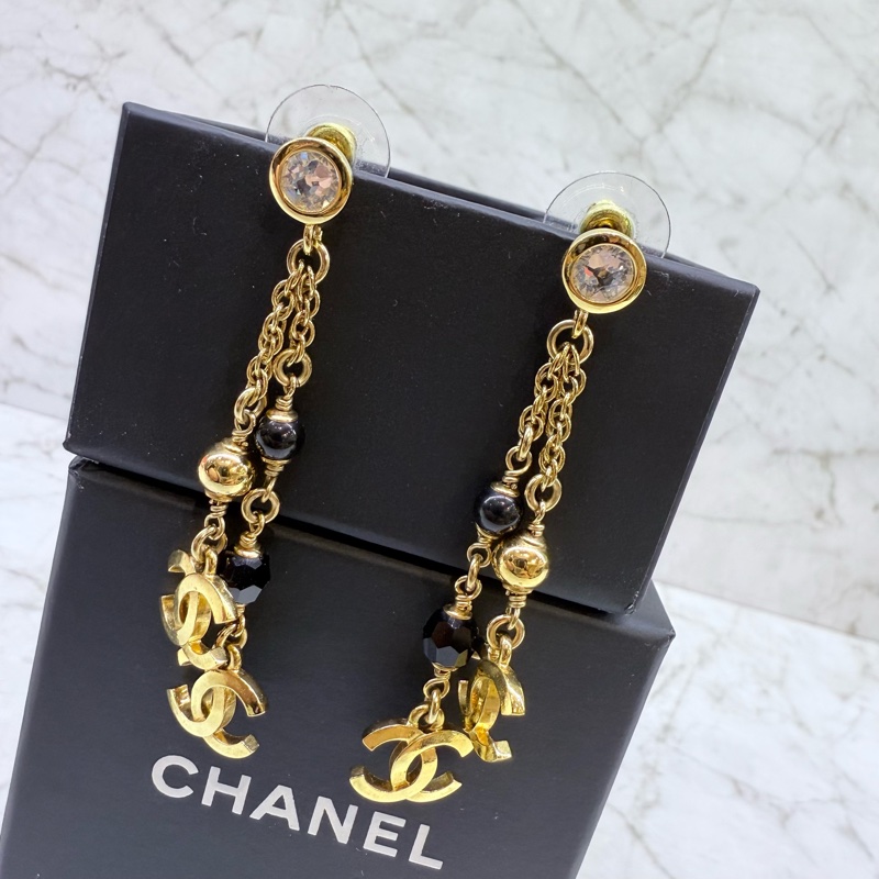 CHANEL水鑽垂墜黑珠雙C耳環-1