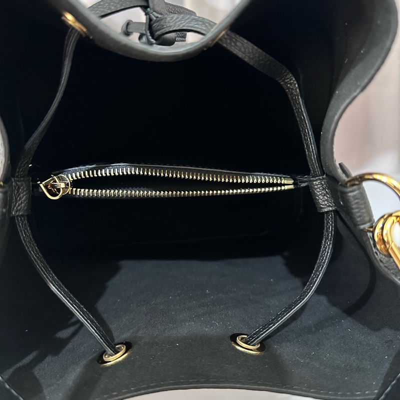 LV neonoe黑色全牛皮壓紋水桶包-6