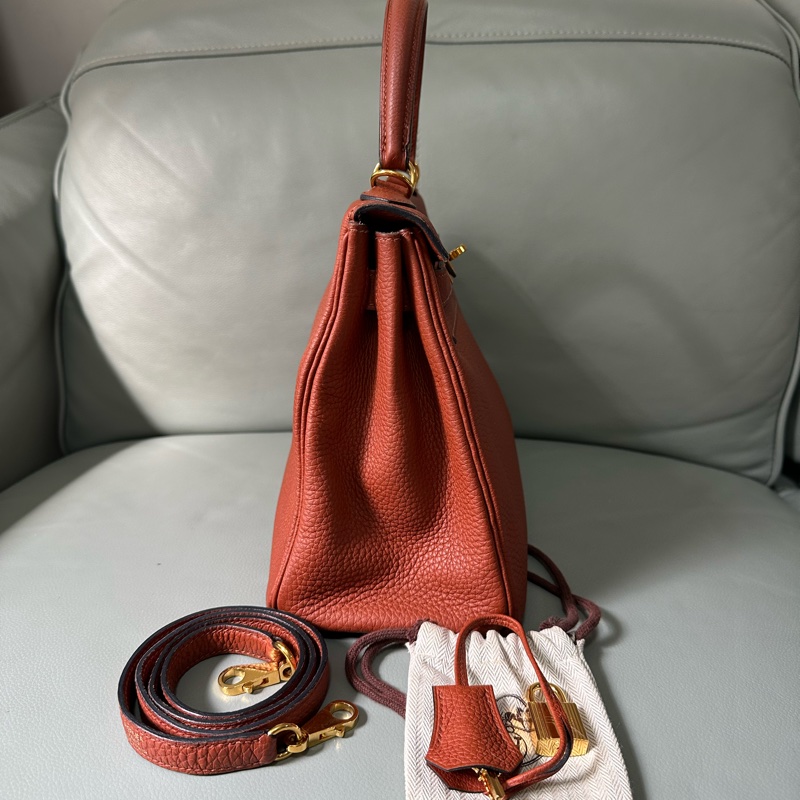 愛馬仕Kelly28 紅色金扣 A刻 保存狀態極佳,五金依舊煥亮如新,-5