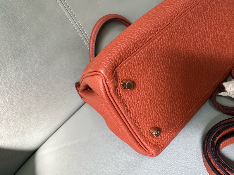 愛馬仕Kelly28 紅色金扣 A刻 保存狀態極佳,五金依舊煥亮如新,-13