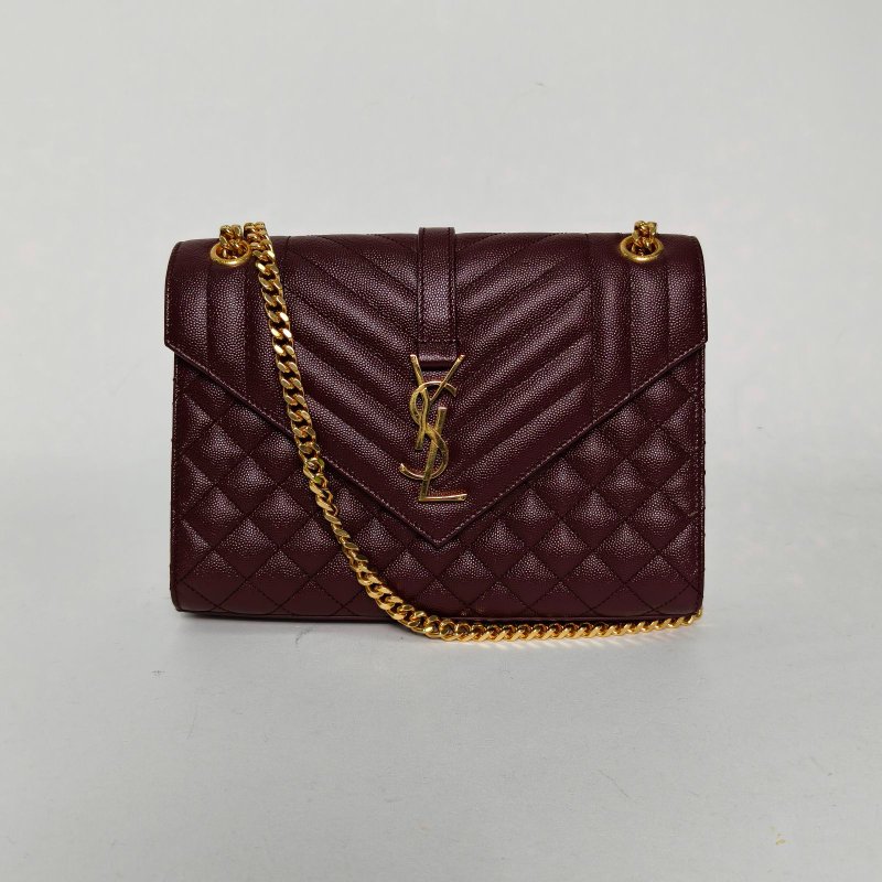 SAINT LAURENT Envelope絎縫紋理信封包中號酒紅色牛皮金扣肩背包-0