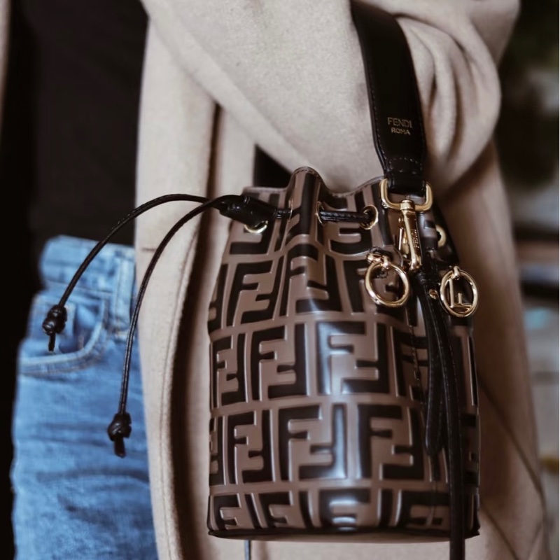 Fendi 老花mini 水桶包-0