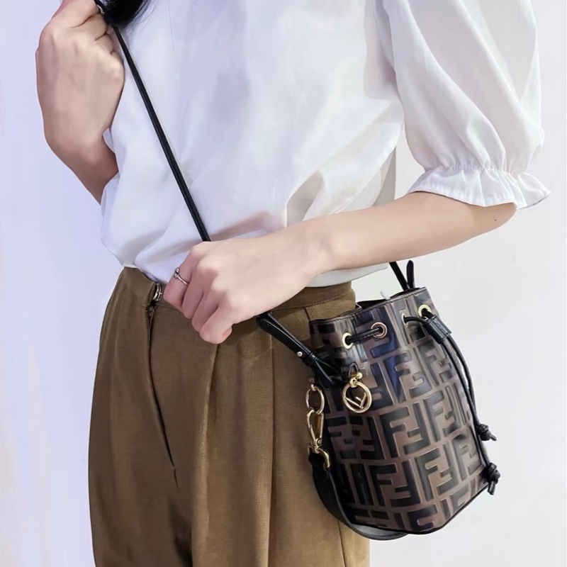 Fendi 老花mini 水桶包-1