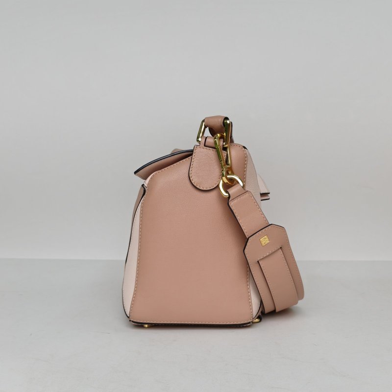 LOEWE Puzzle29幾何包中號拼色牛皮肩背包-1