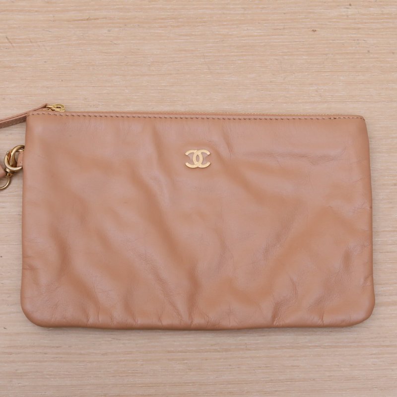 CHANEL 22BagTote托特包中號35奶茶色牛皮晶片開金扣肩背包-2