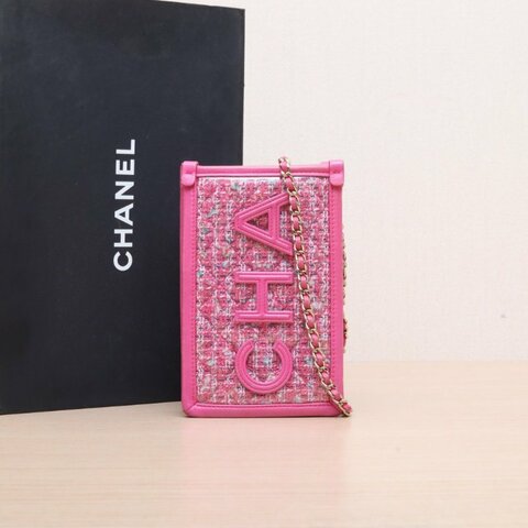 CHANEL 手機包18粉色PVC/毛呢28開金扣肩背包
