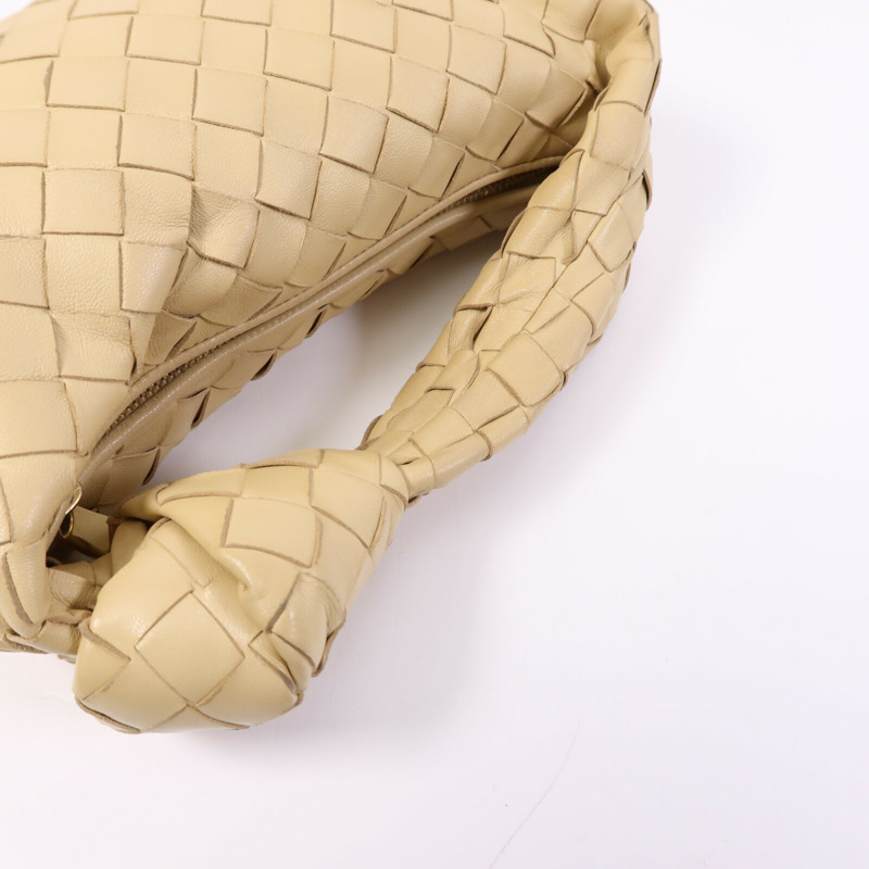 BOTTEGA VENETA 羊皮皮革Mini Jodie金扣手挽袋-8