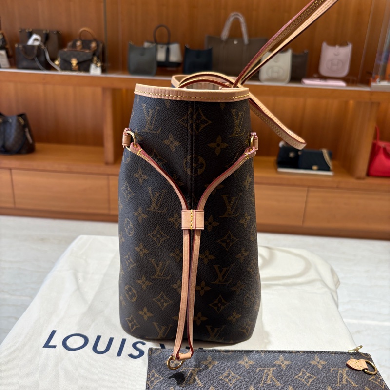 【現貨|不敗經典】Louis Vuitton Neverfull MM 子母托特包|老花 Monogram × 中號尺寸|輕便實用大容量|LV 經典通勤包款-1