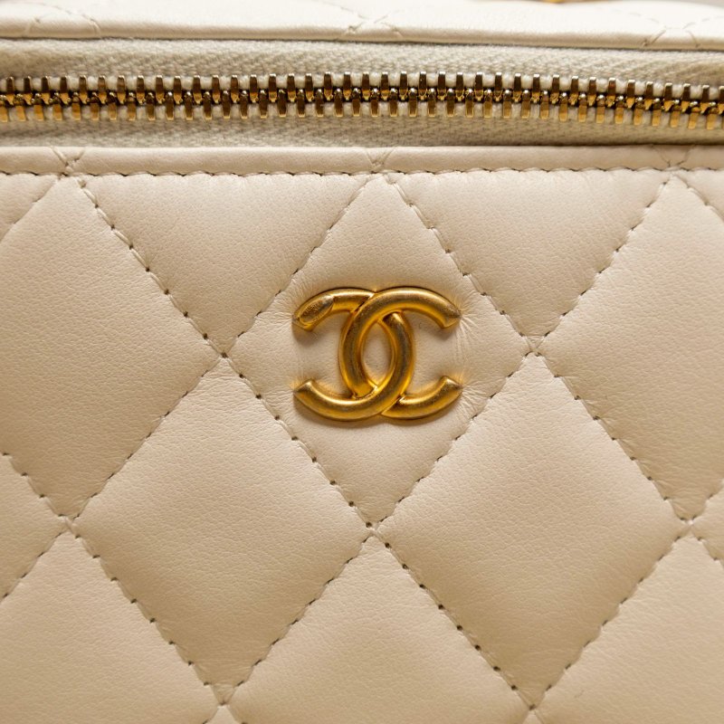 CHANEL 白色方盒子化妝包帶鏡子11金球30開肩背包-3