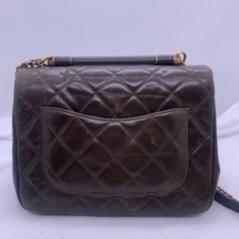 香奈兒（CHANEL）亮面小牛皮菱格紋中號手提翻蓋包-1